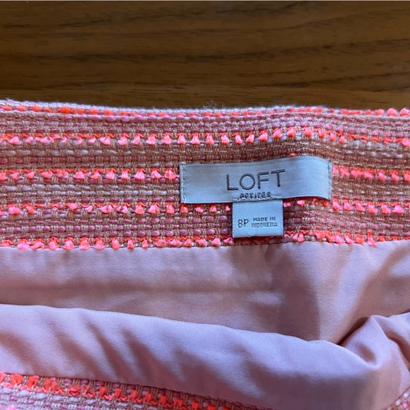 LOFT Hot Pink Fringey Mini Skirt 8P - Picture 4 of 8